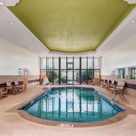 Best Western Plus, The Inn At Hampton Exteriér fotografie